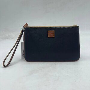 NEW DOONEY & BOURKE Large Pebble Grain Leather Wristlet
